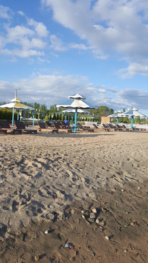 Hotel Karven Four Seasons Chon-Sary-Oy Exterior foto